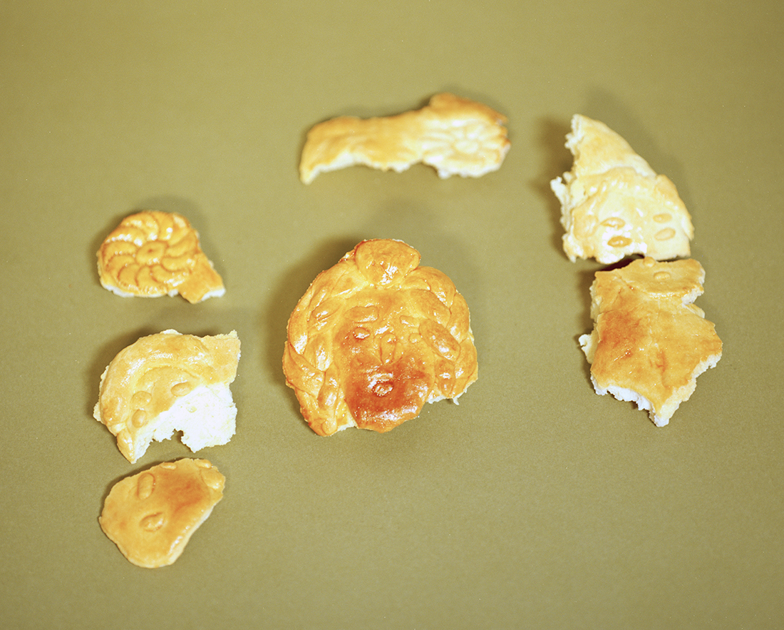 <p>2022/2024<br />
Family Constellations</p>
